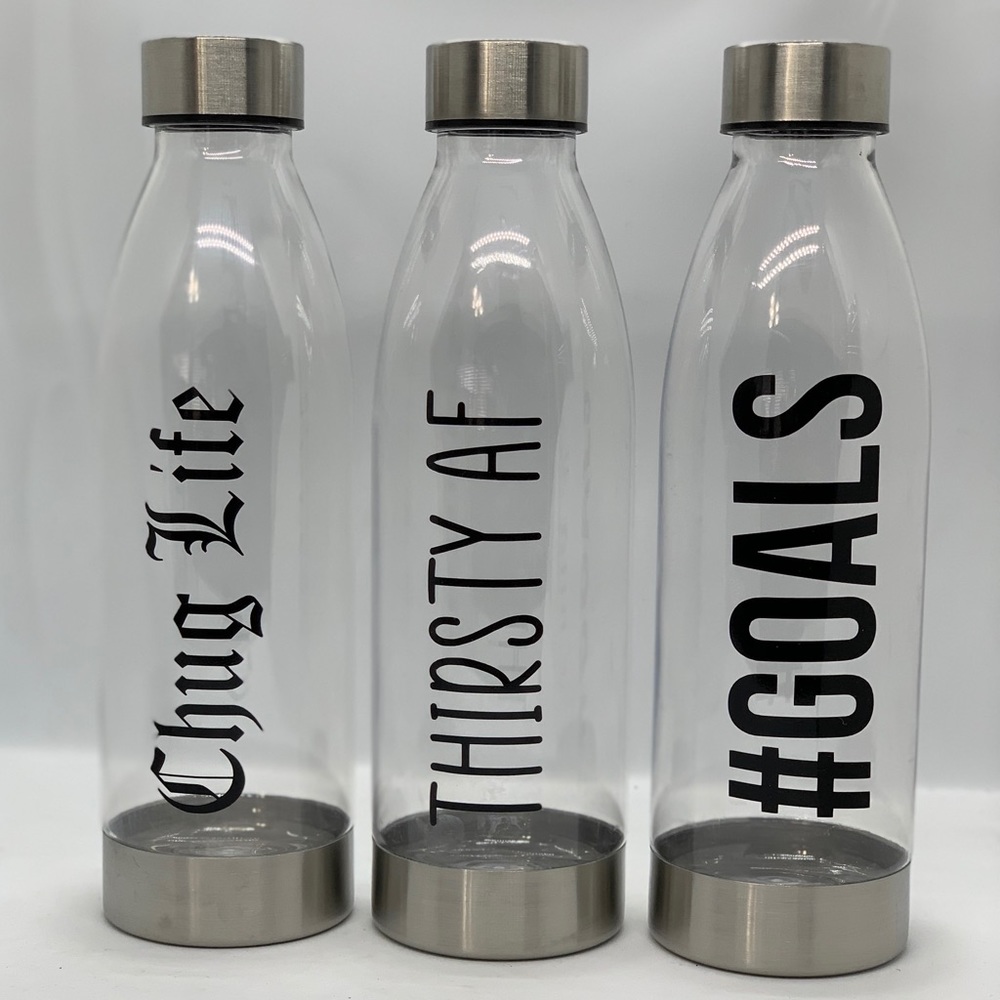 22 oz Reusable Water Bottle BPA Free Plastic NWT